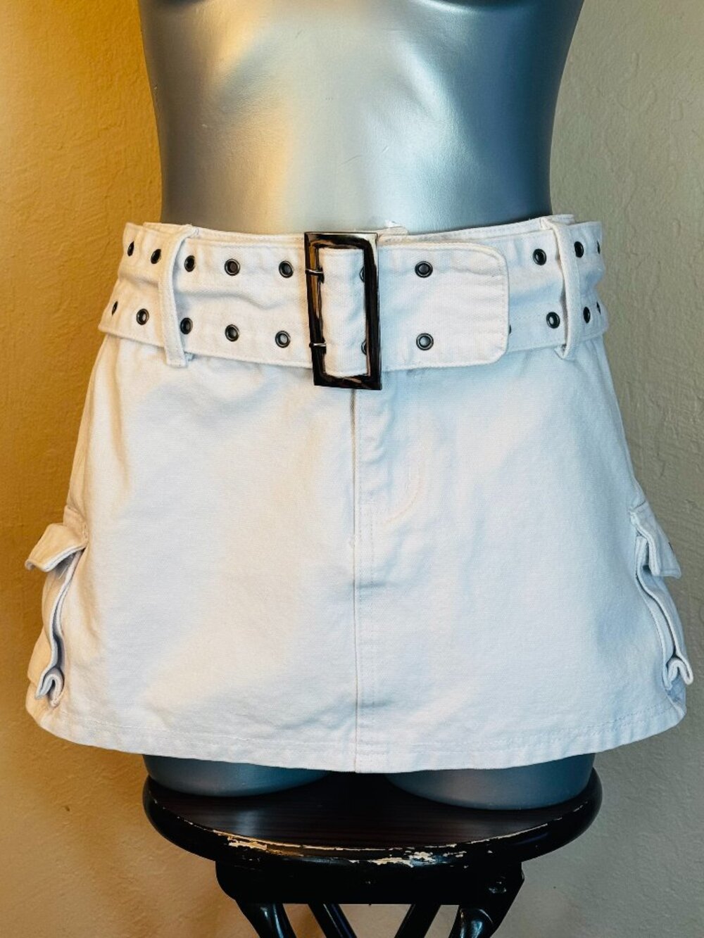 Princess Polly Mini Cargo Skirt Sz 8 White Cotton Y2K Chunky Belt Bratz READ